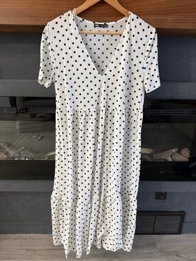 Zara White Polka Dot V-Neck Midi Dress Size M